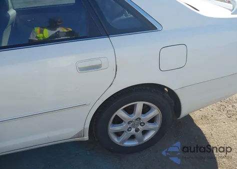 2002 Toyota Avalon Xls from USA, damaged, VIN 4T1BF28B32U265799